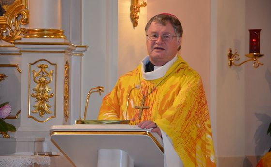 Bischof Manfred Scheuer bei der Messe der Bischofskonferenz in Laab im Walde.