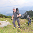 Bischof Scheuer wanderte mit Diakonen am Feuerkogel / Hörmandinger Bischof Scheuer wanderte mit Diakonen am Feuerkogel